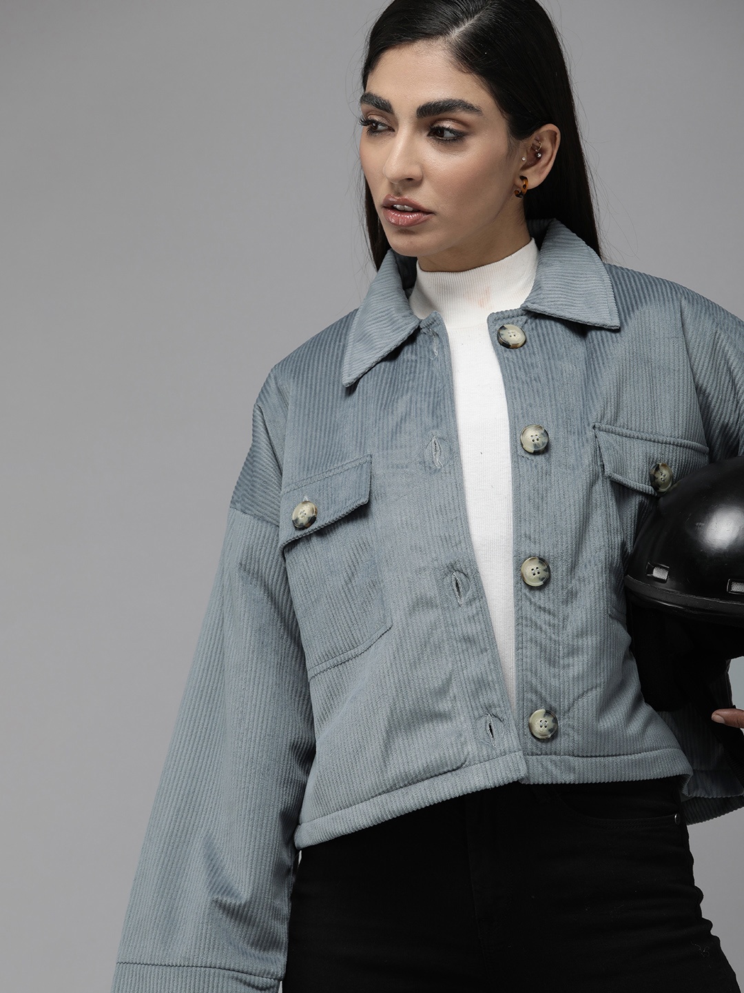 

Roadster Women Grey Solid Tailored Jacket with Oversized Pockets