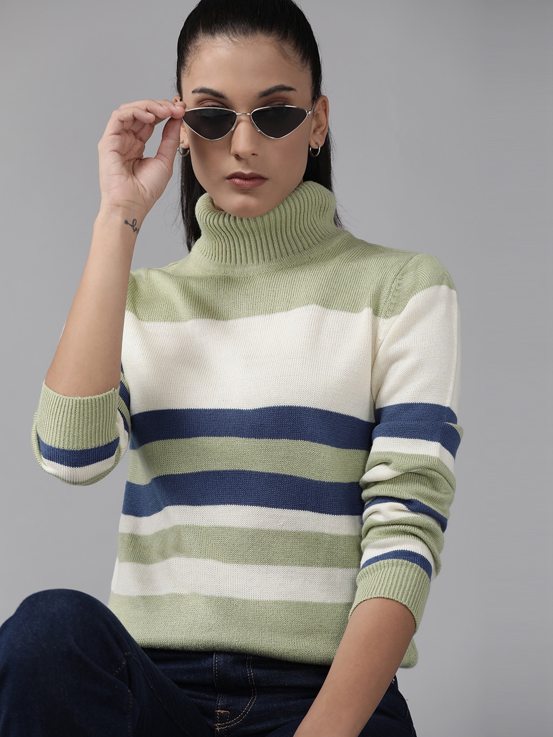 

The Roadster Lifestyle Co. Women Striped Pullover, Green