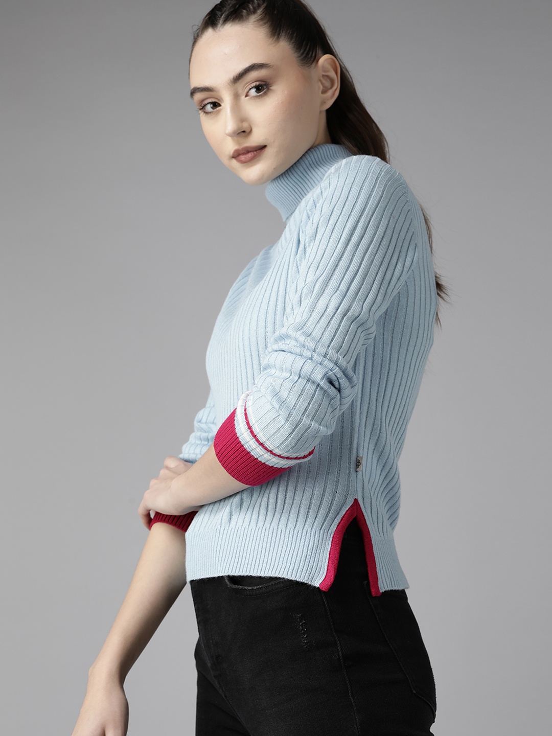 

Roadster Women Blue Solid Pullover Sweater
