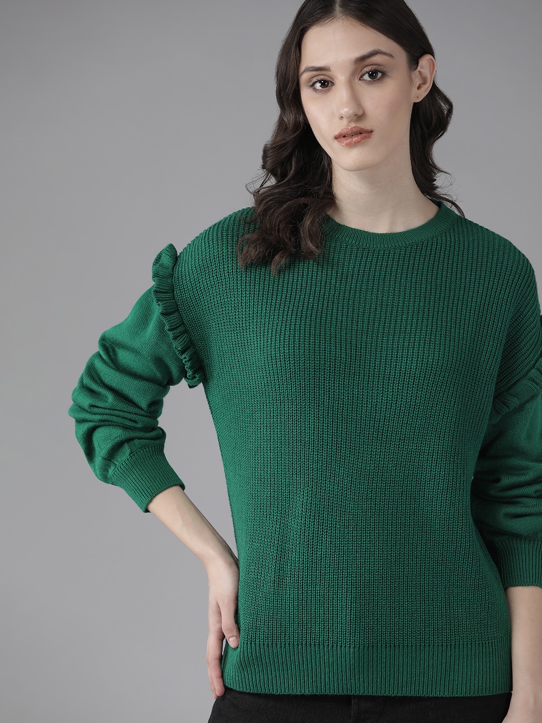 

Roadster Women Green Solid Pullover Sweater