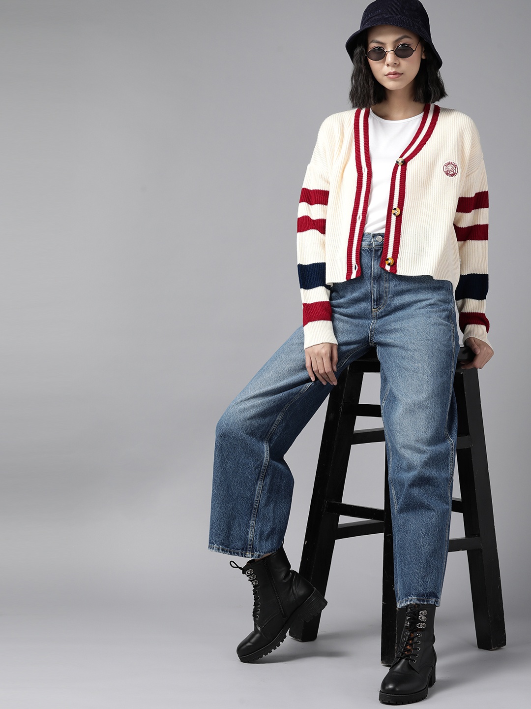 

The Roadster Lifestyle Co. Women Solid Cardigan, Off white