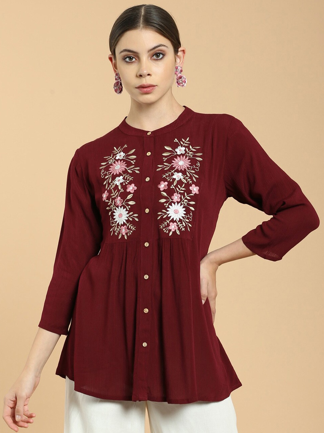 

Soch Purple & Multicoloured Viscose Rayon Mandarin Collar Embroidered Tunic