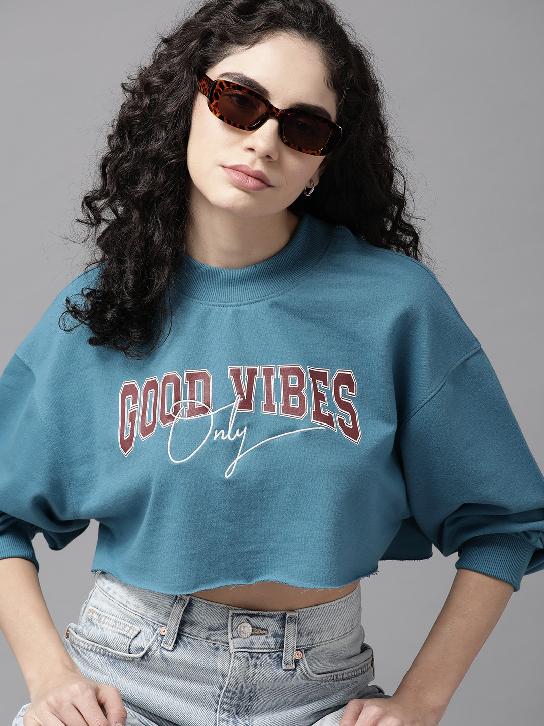 

Roadster Women Blue Printed Crop Sweatshirt