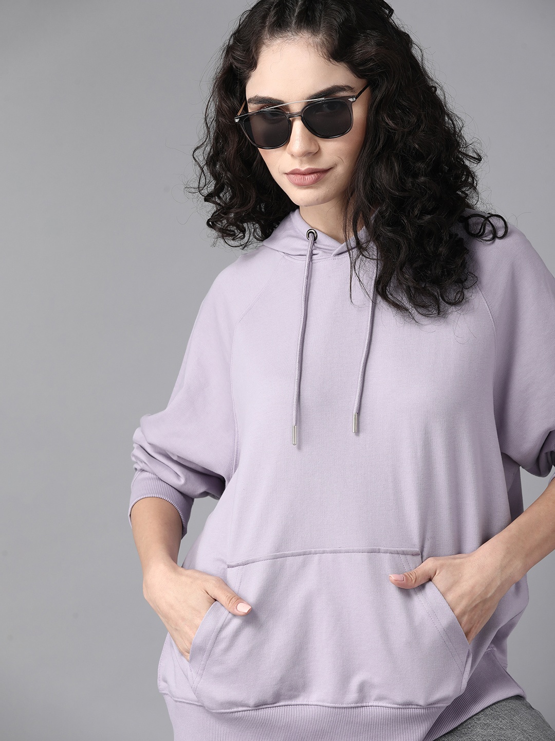 

The Roadster Lifestyle Co. Women Lavender Hooded Sweatshirt