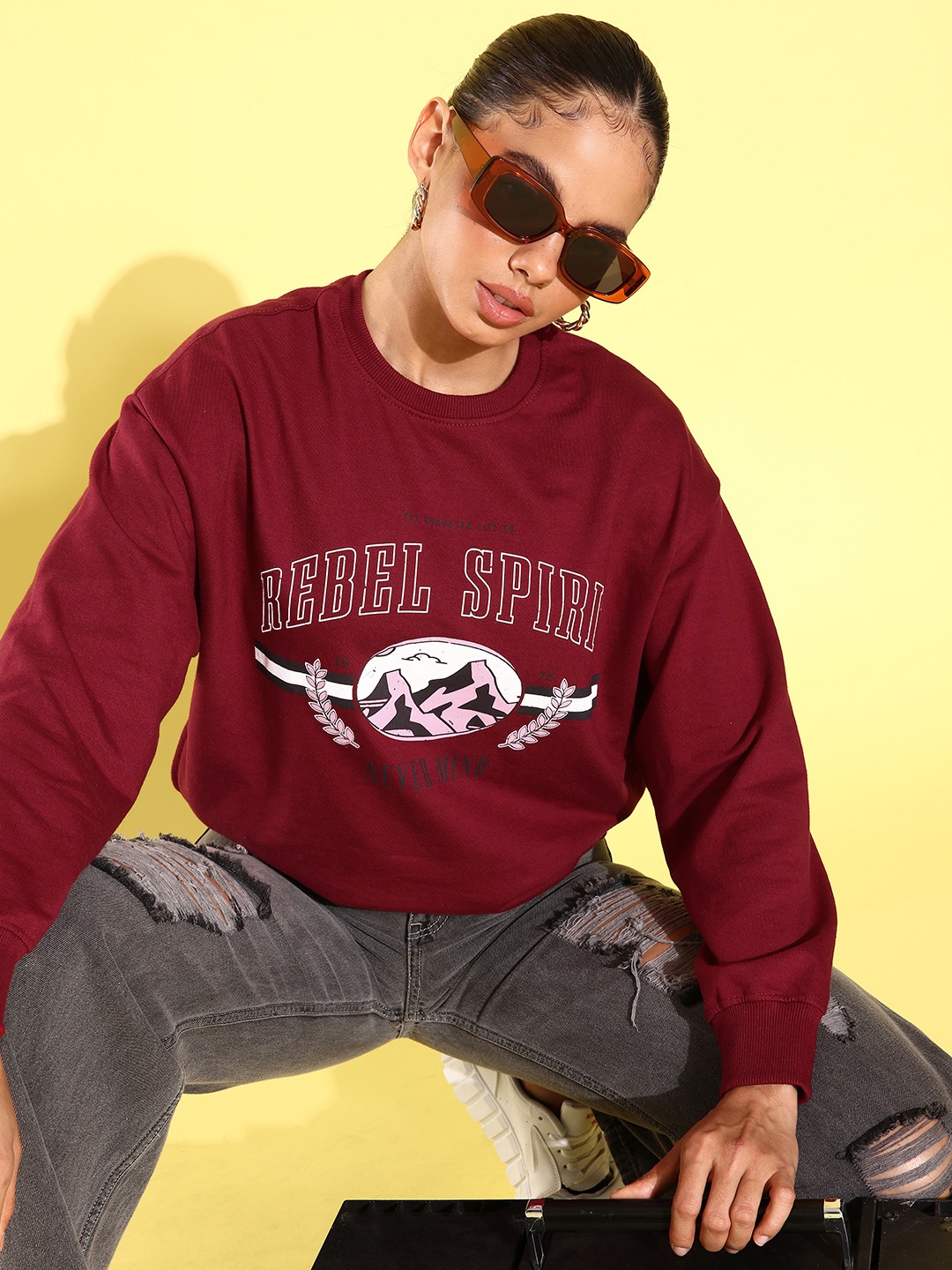 

The Roadster Lifestyle Co. Women Printed Sweatshirt, Maroon