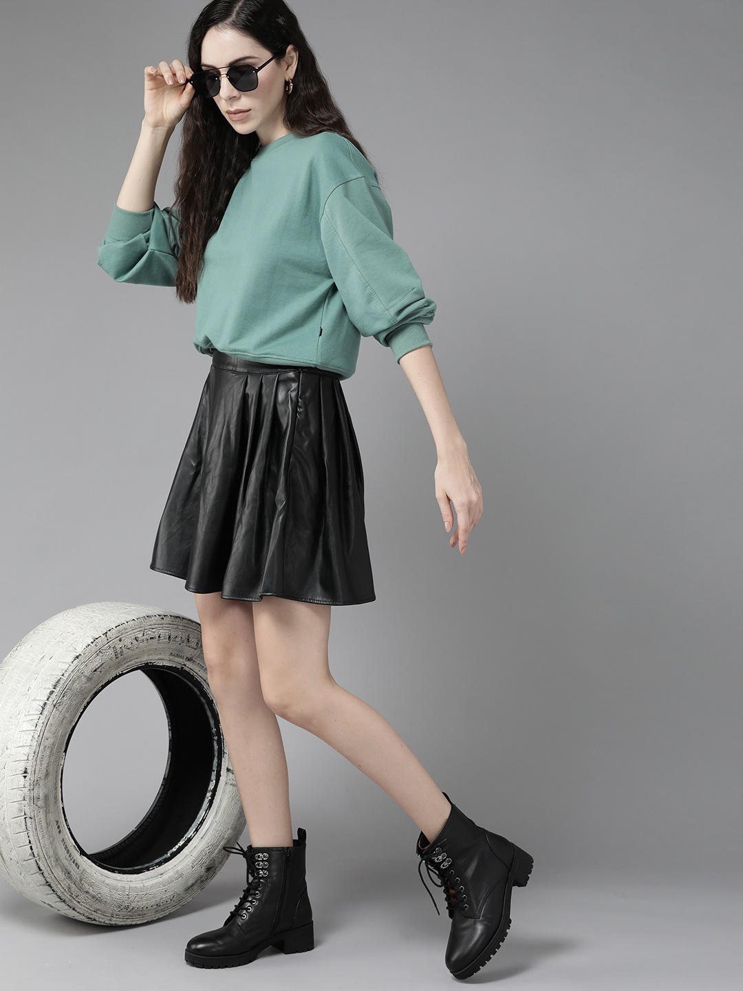 

Roadster Women Green Solid Drop-Shoulder Sleeve Detail Sweatshirt