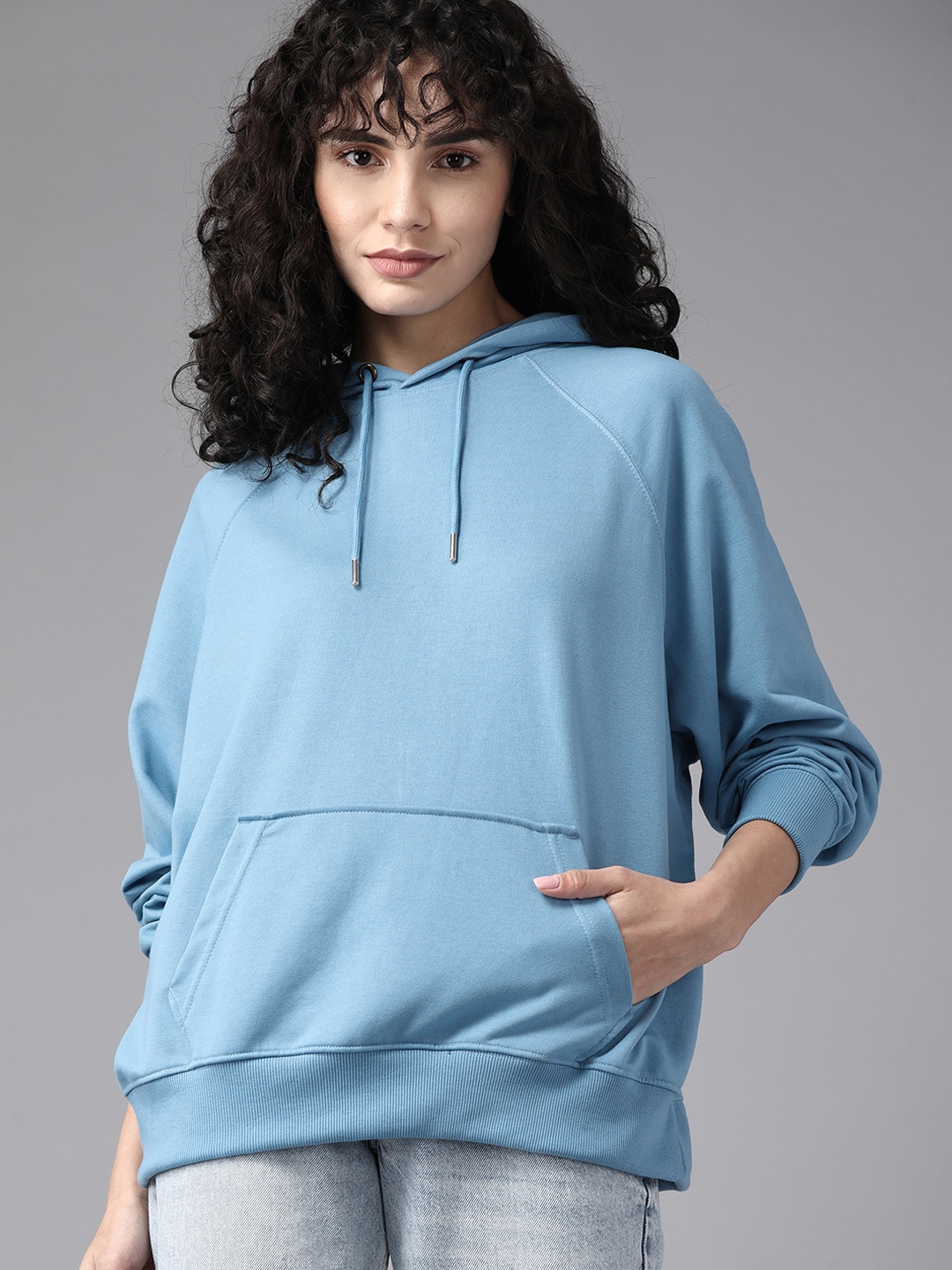 

The Roadster Lifestyle Co. Women Blue Hooded Sweatshirt