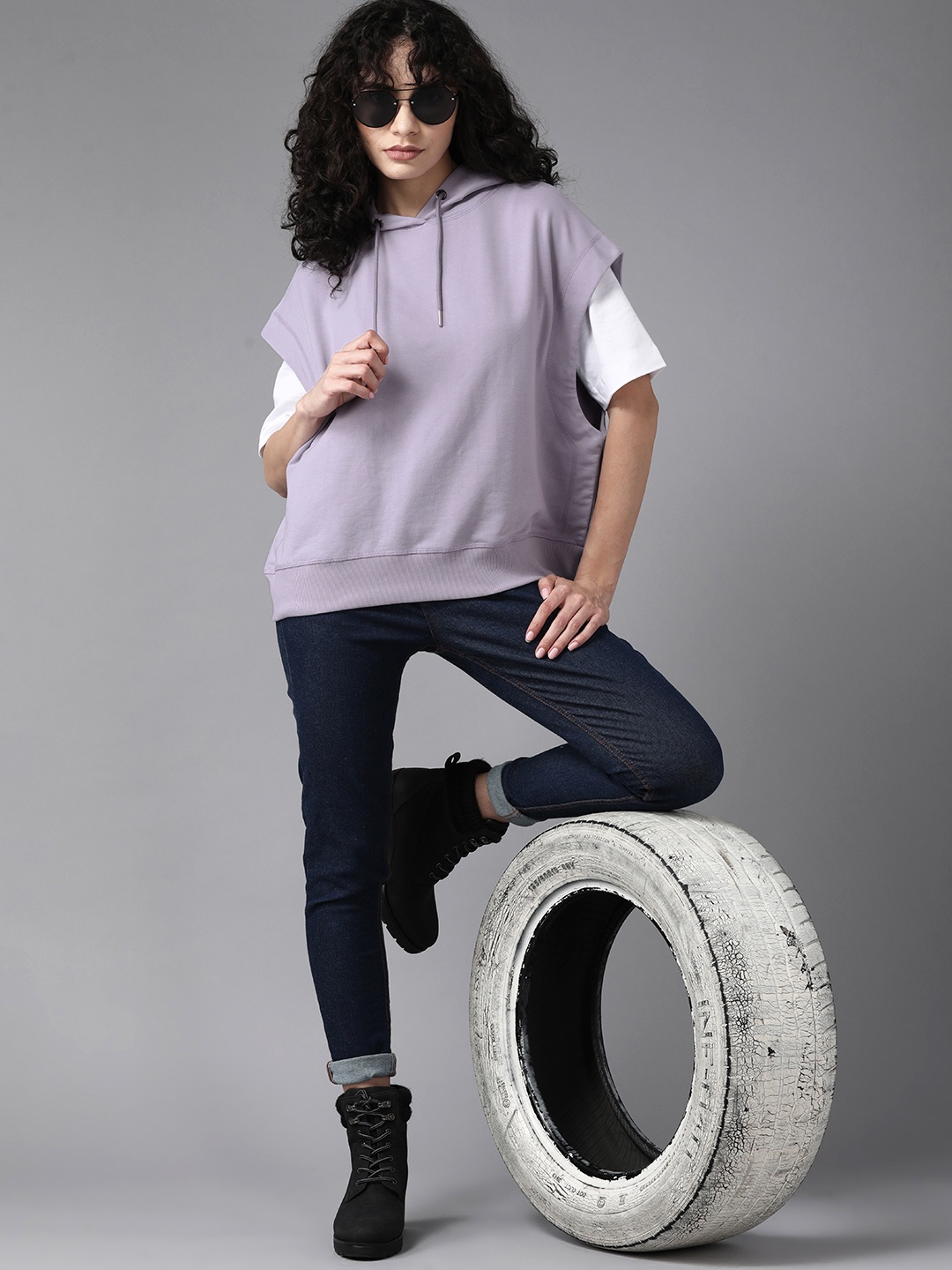 

The Roadster Lifestyle Co. Women Lavender Hooded Oversized Sweatshirt