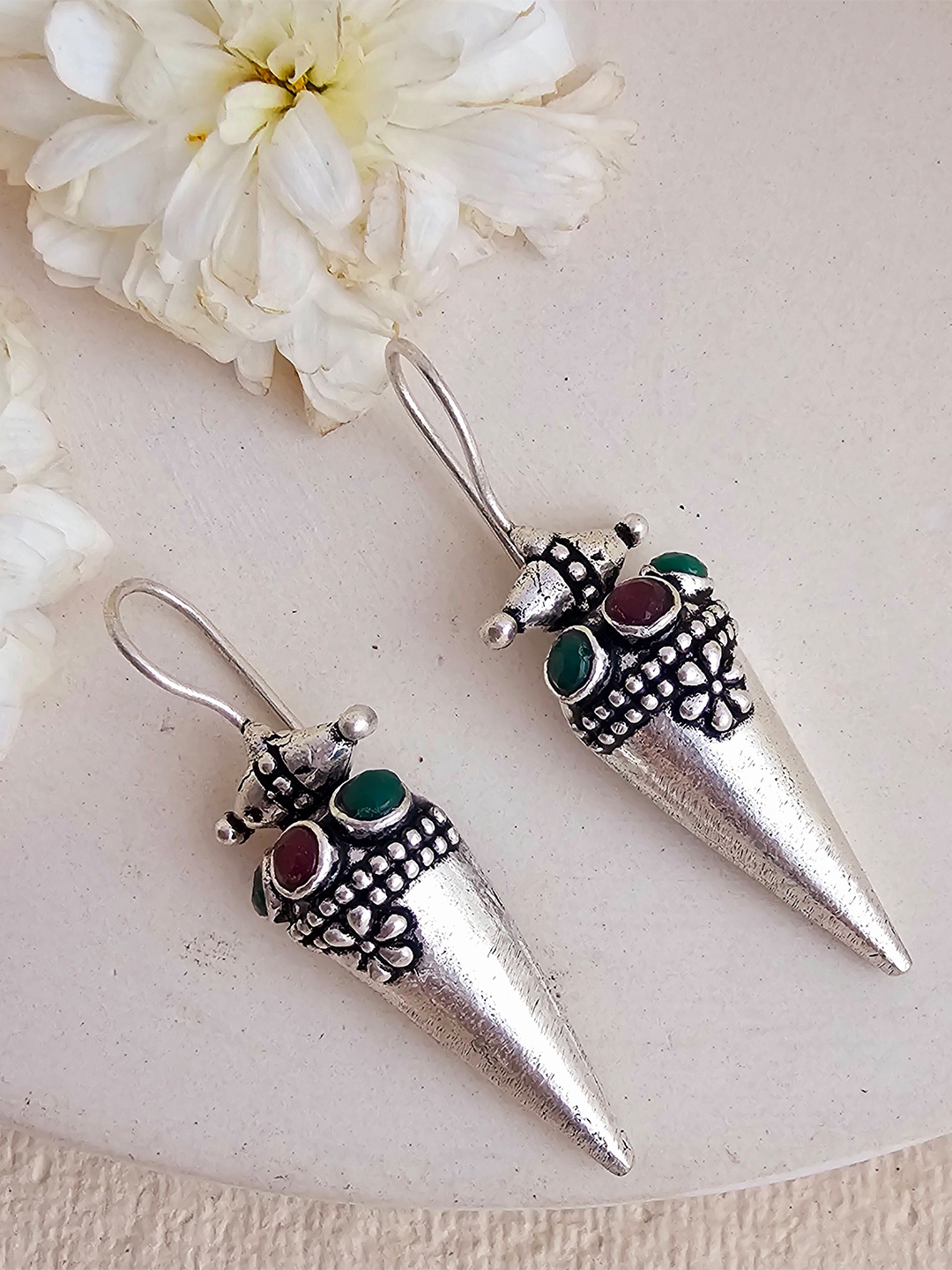 

Binnis Wardrobe Silver-Toned Contemporary Hoop Earrings