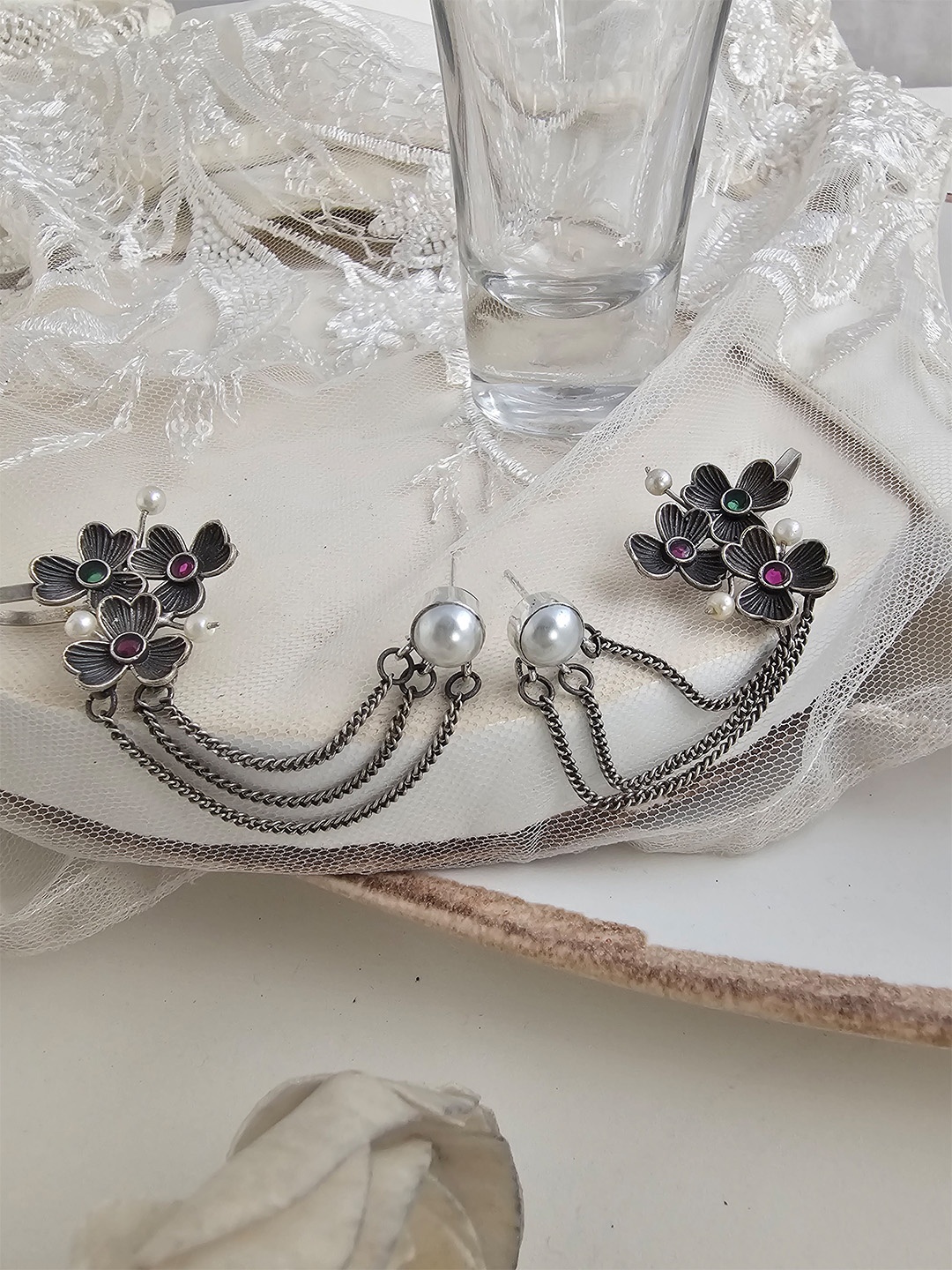 

Binnis Wardrobe Silver-Toned Floral Studs Earrings