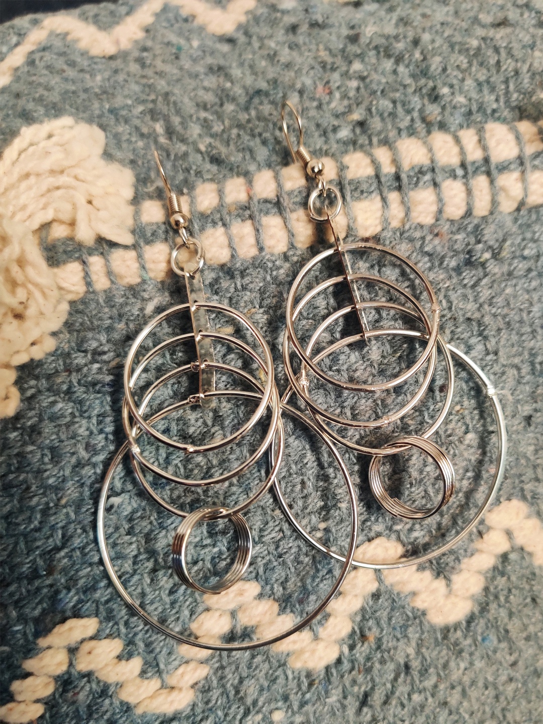 

Binnis Wardrobe Silver-Toned Contemporary Drop Earrings
