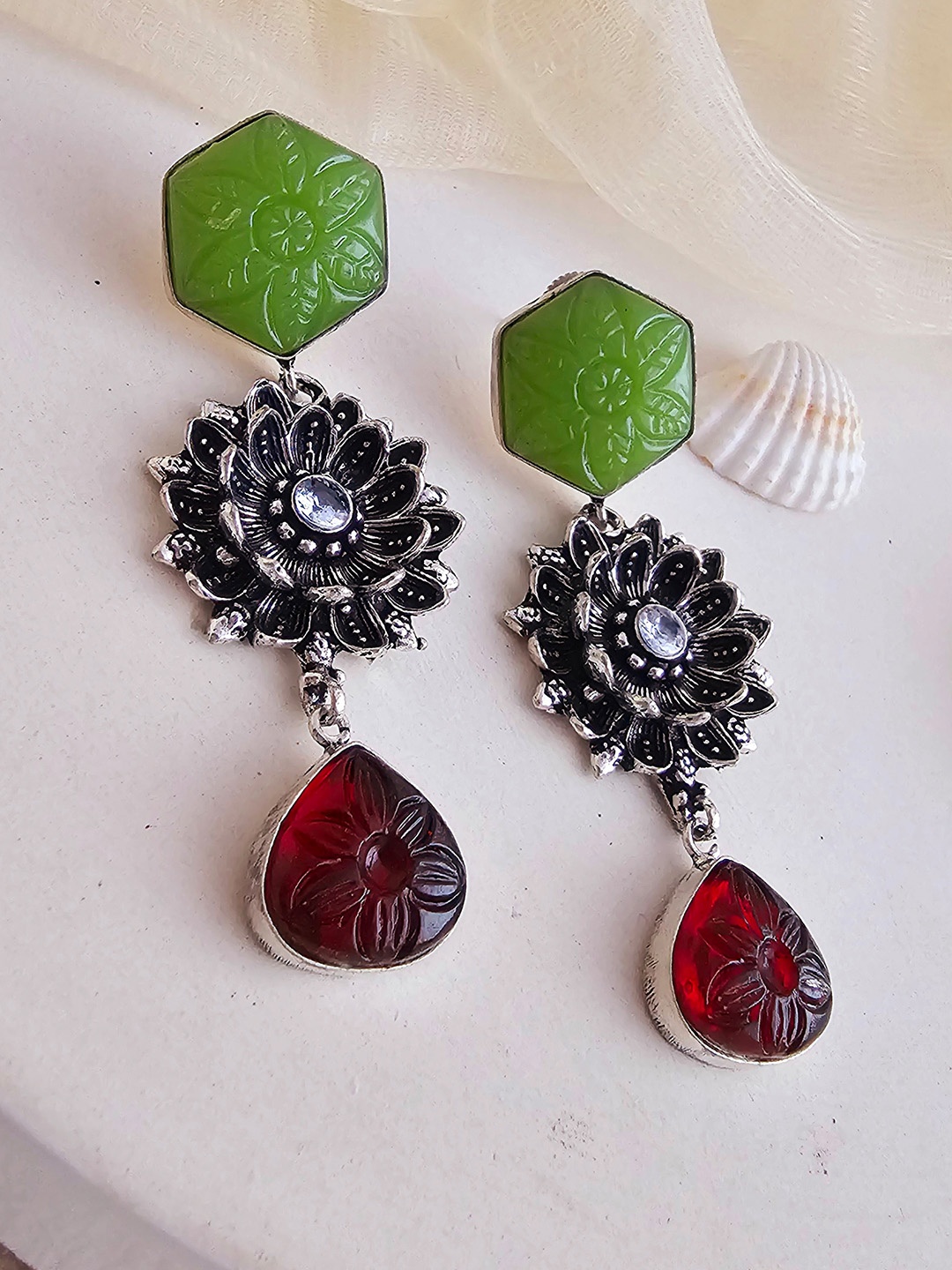 

Binnis Wardrobe Green & Maroon Contemporary Drop Earrings