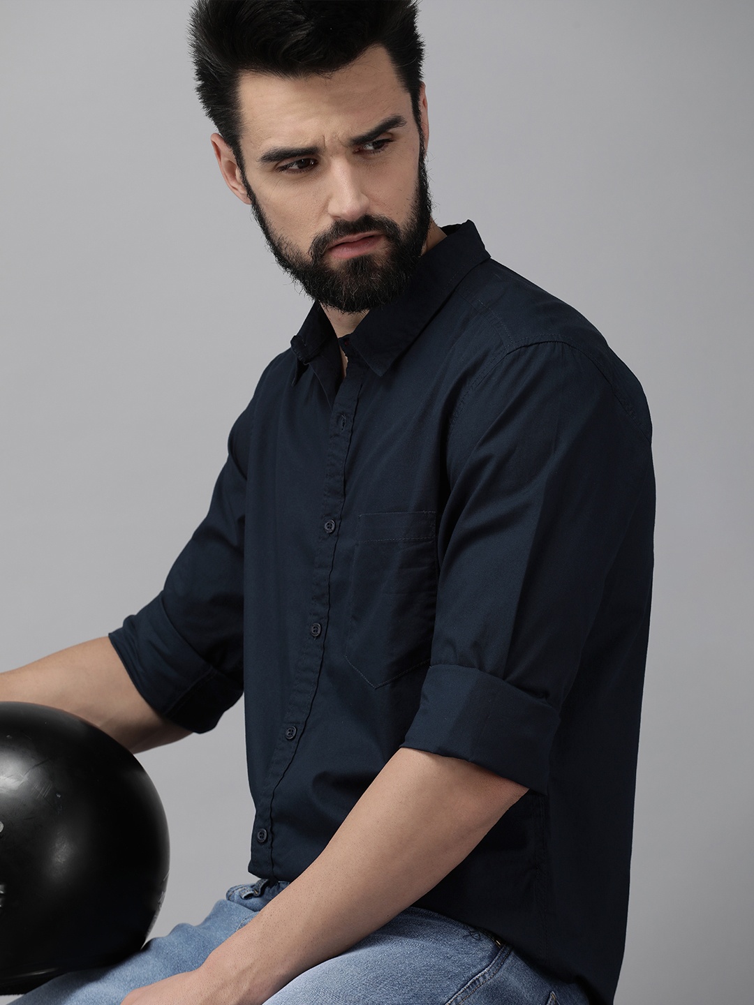 

Roadster Men Navy Blue Pure Cotton Solid Classic Casual Shirt