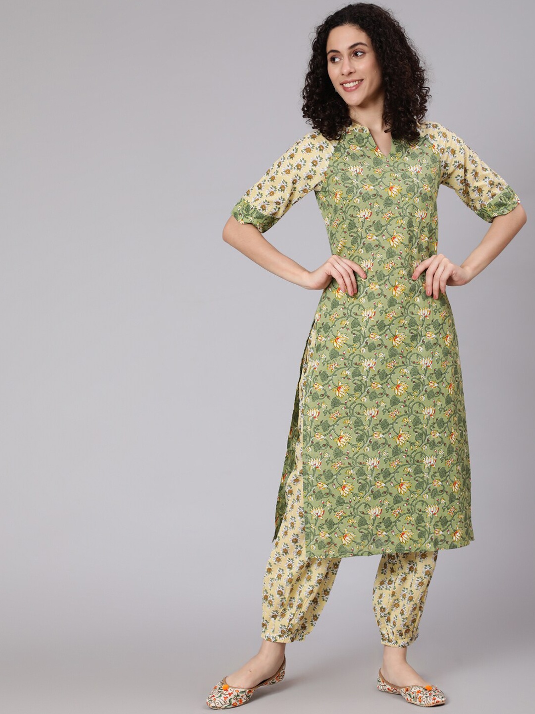 

Awadhi Women Green Ethnic Motifs Printed Panelled Kurta with Trousers