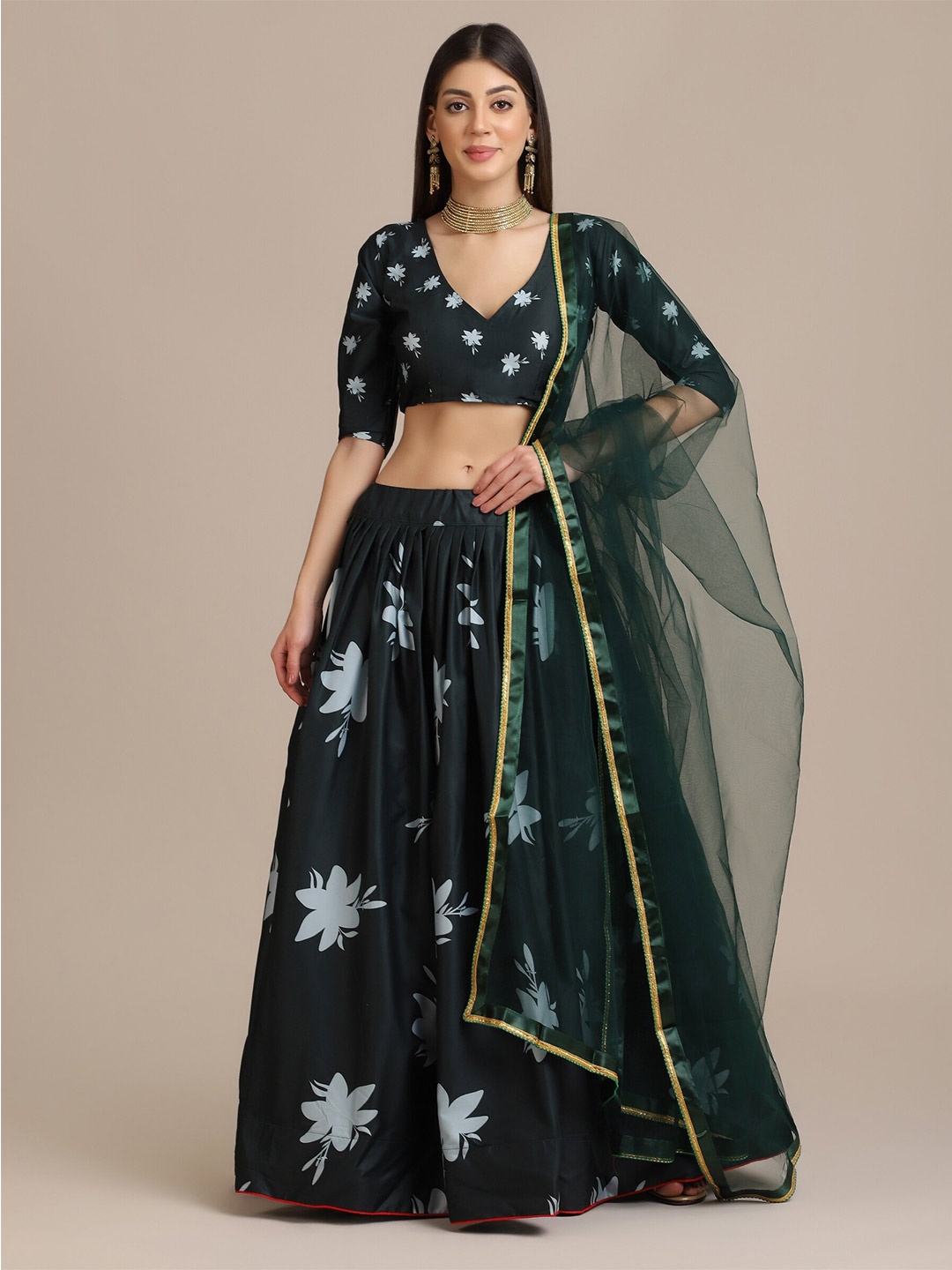 

Warthy Ent Women Green Pure Crepe Semi stitched Lehenga Choli