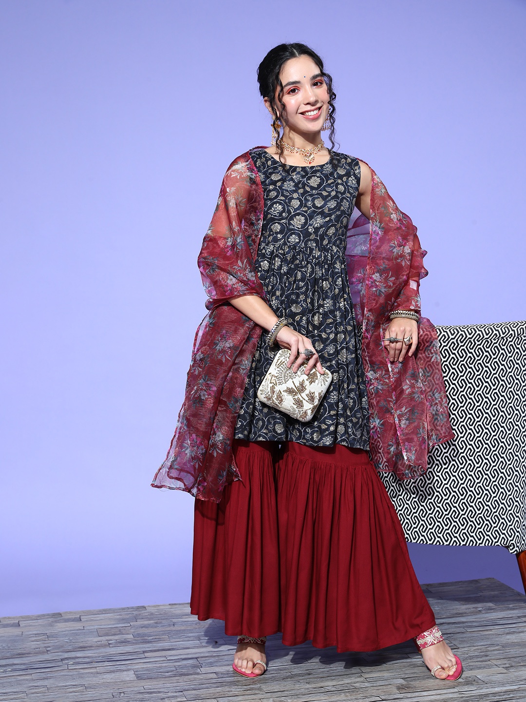 

InWeave Women Ethnic Motifs Viscose Rayon Print Parade Kurta Set, Navy blue