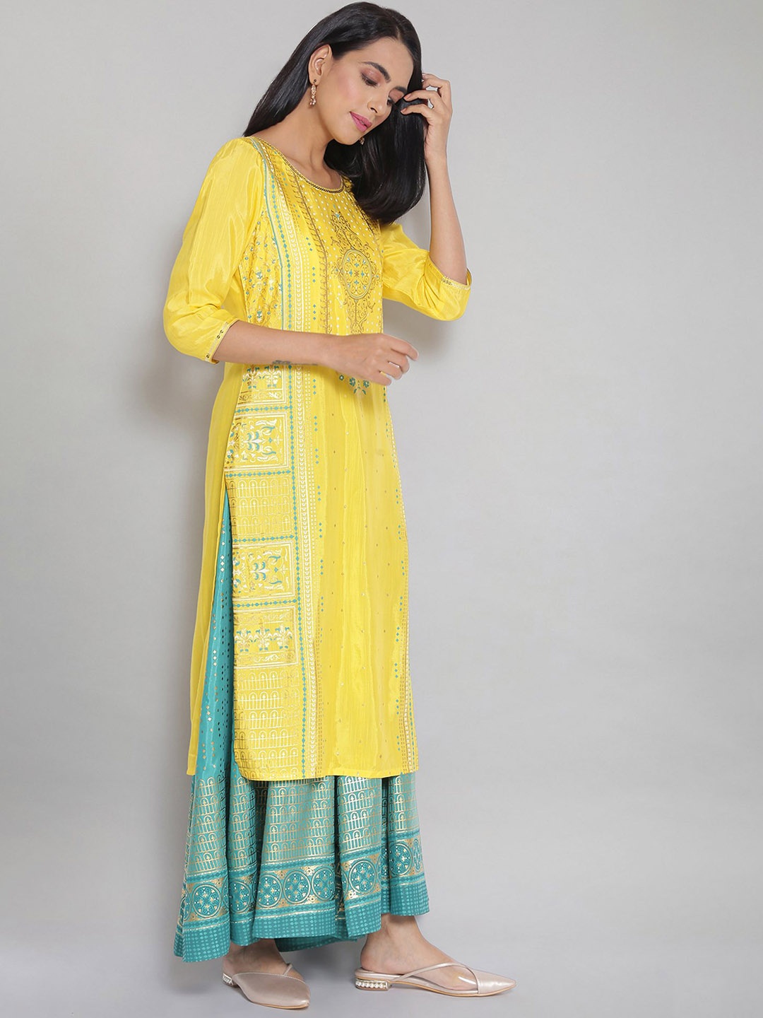 

AURELIA Women Yellow Ethnic Motifs Flared Sleeves Kurta