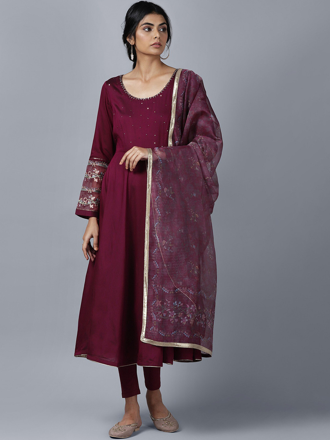 

WISHFUL Women Red Ethnic Motifs Yoke Design Layered Kurti with Churidar & With Dupatta