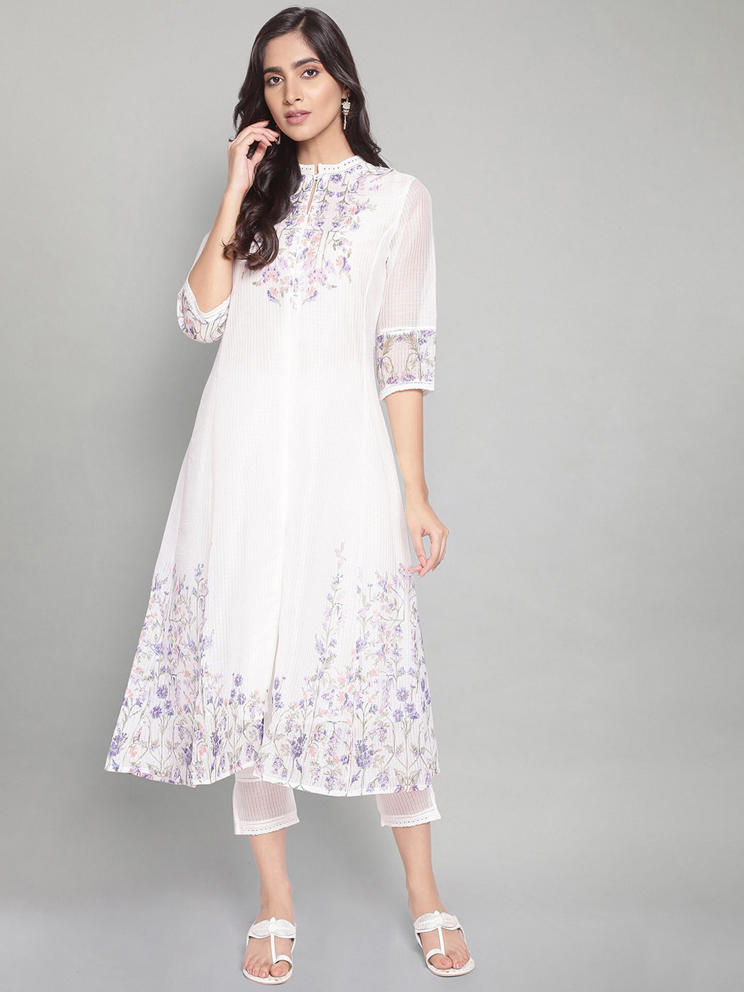 

W Women White Floral Embroidered Thread Work Kurta with Trousers