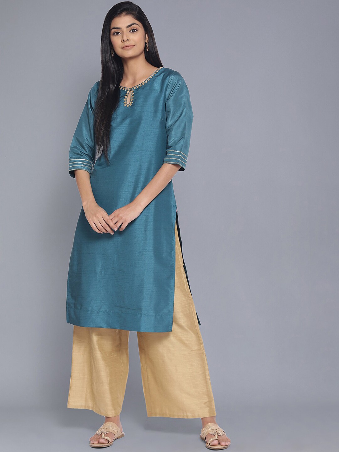 

W Women Blue Keyhole Neck Thread Work Kurta