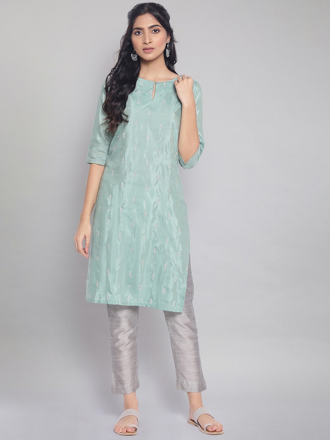 

W Women Green & Grey Embroidered Keyhole Neck Thread Work Kurta
