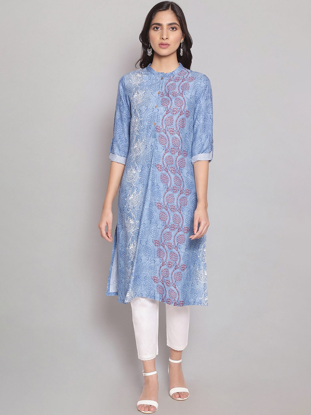 

W Women Blue & Red Printed Chikankari Kurta