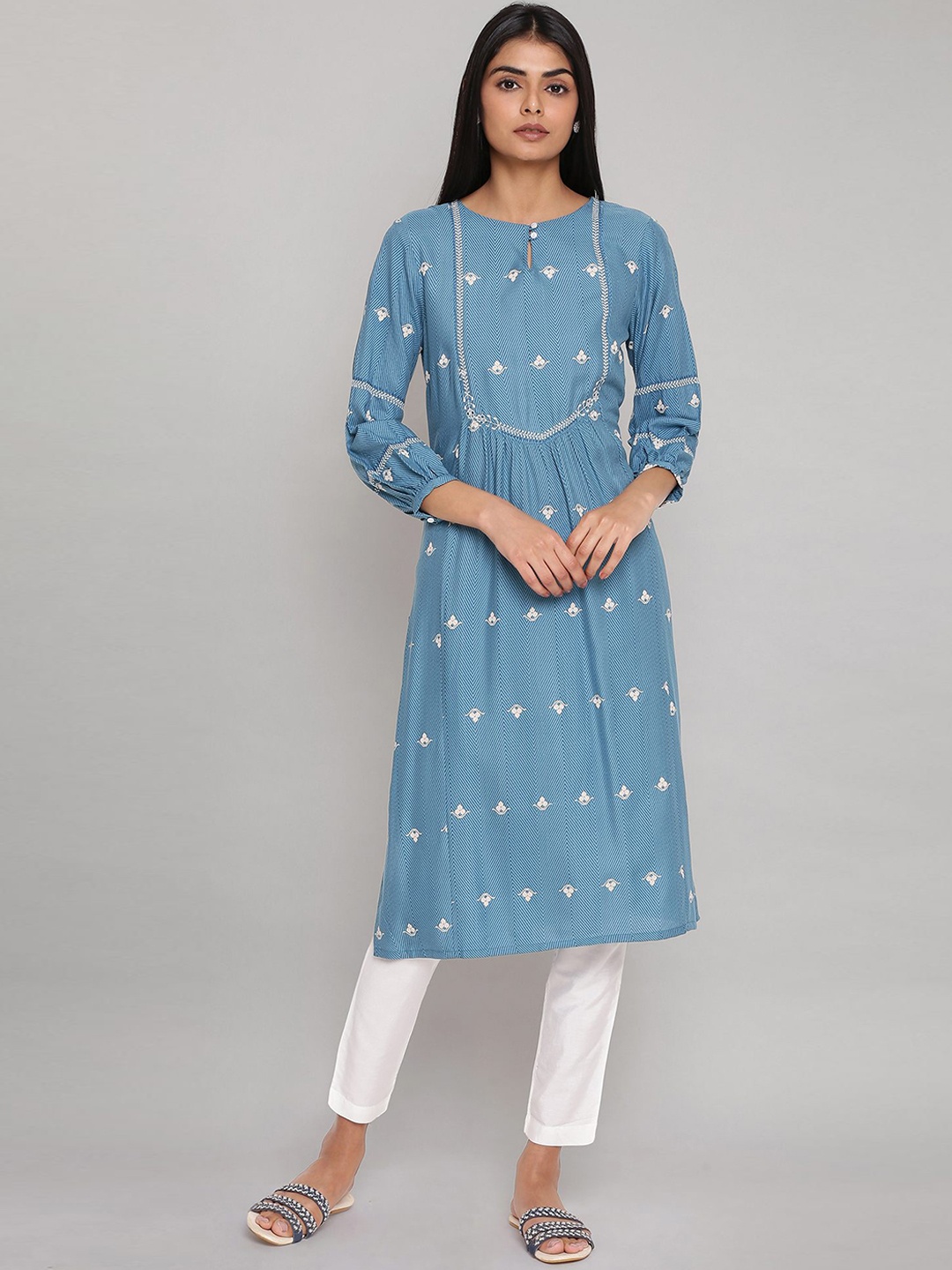 

W Women Blue Geometric Embroidered Keyhole Neck Flared Sleeves Thread Work Kurta