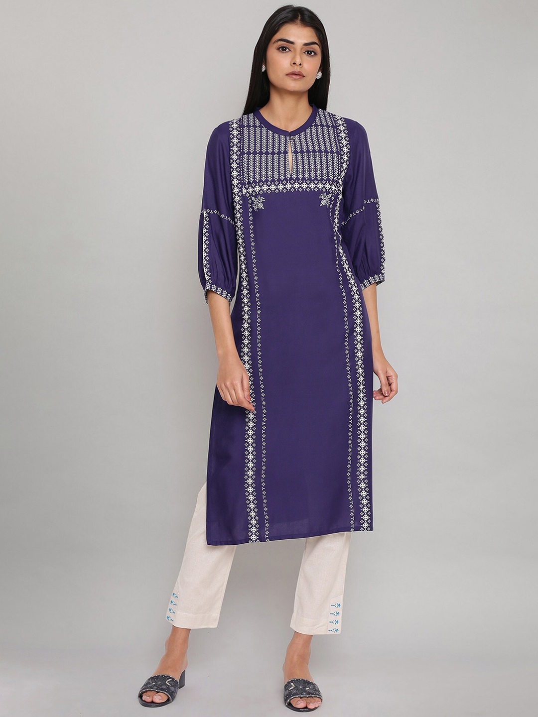 

W Women Blue Geometric Keyhole Neck Thread Work Kurta