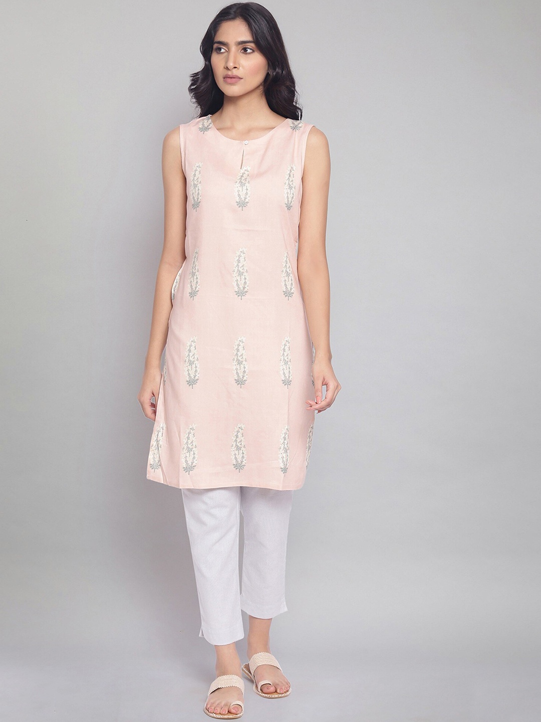 W Women Floral Print Straight Kurta, Pink