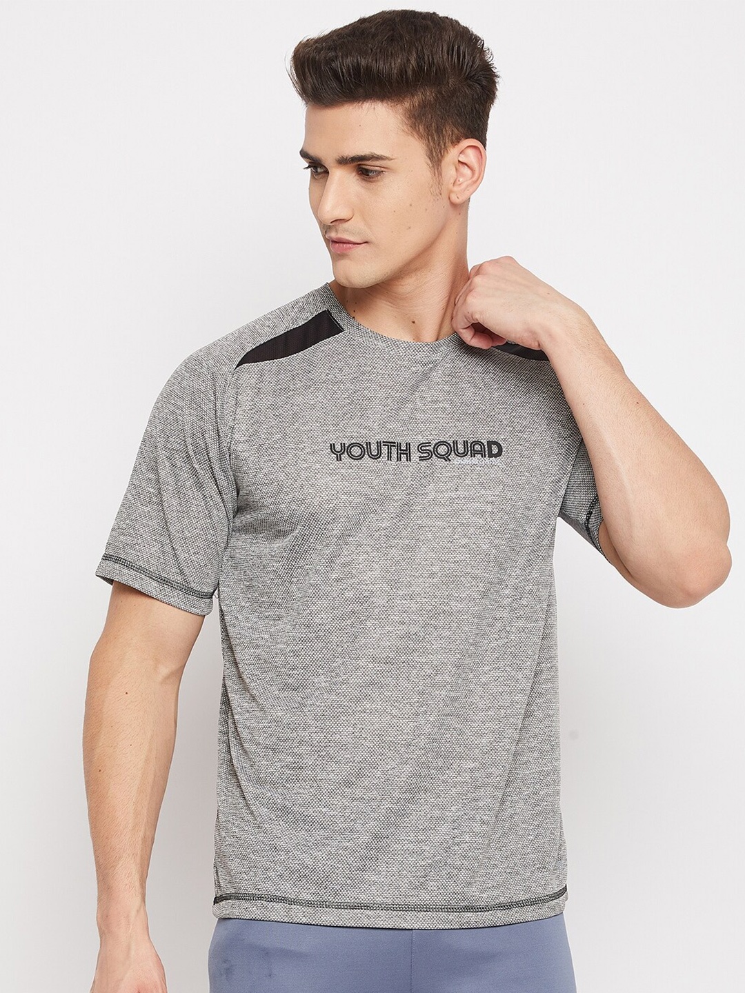 

Duke Men Grey Typography T-shirt