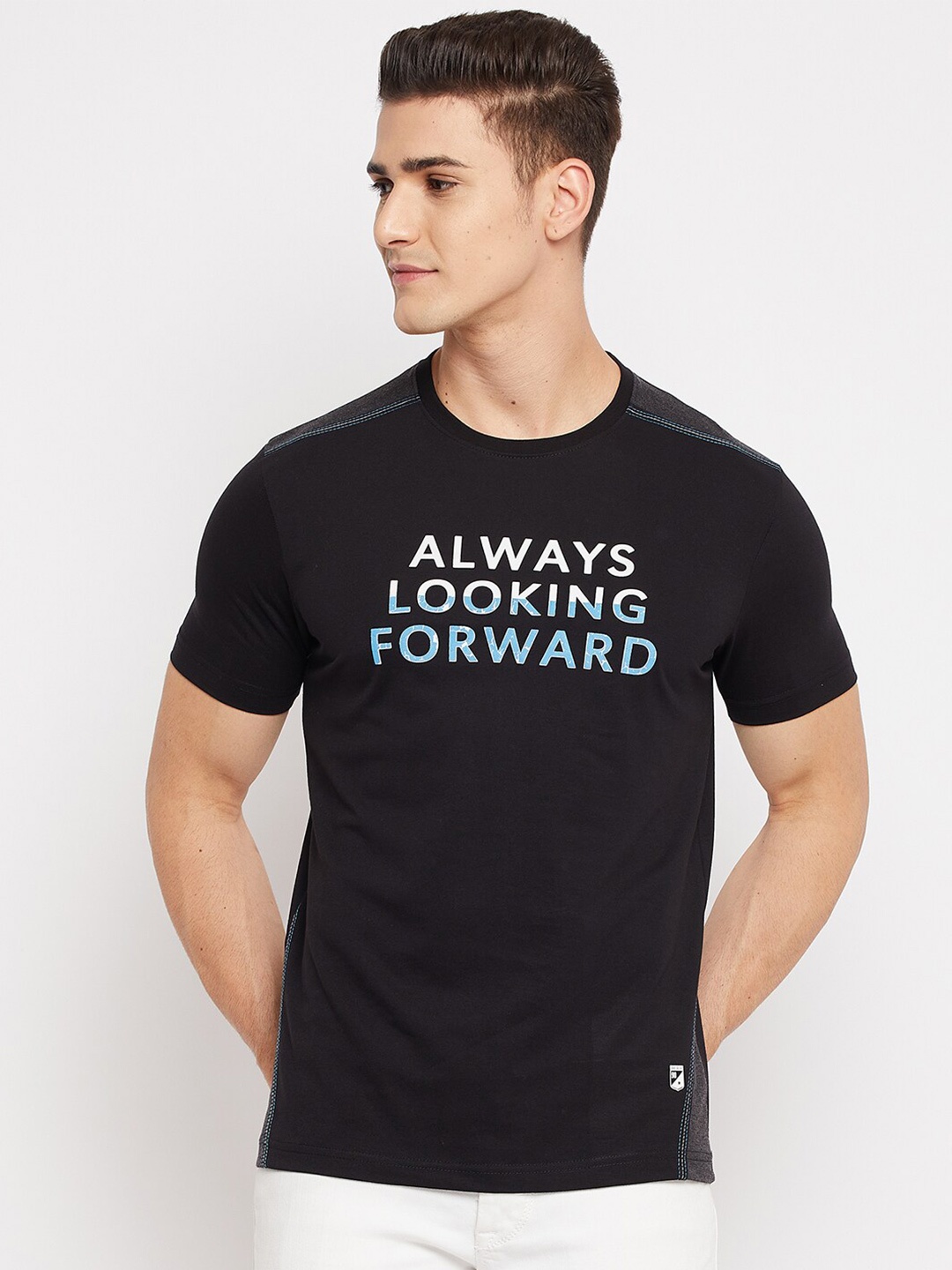 

Duke Men Black Typography Printed Slim Fit T-shirt