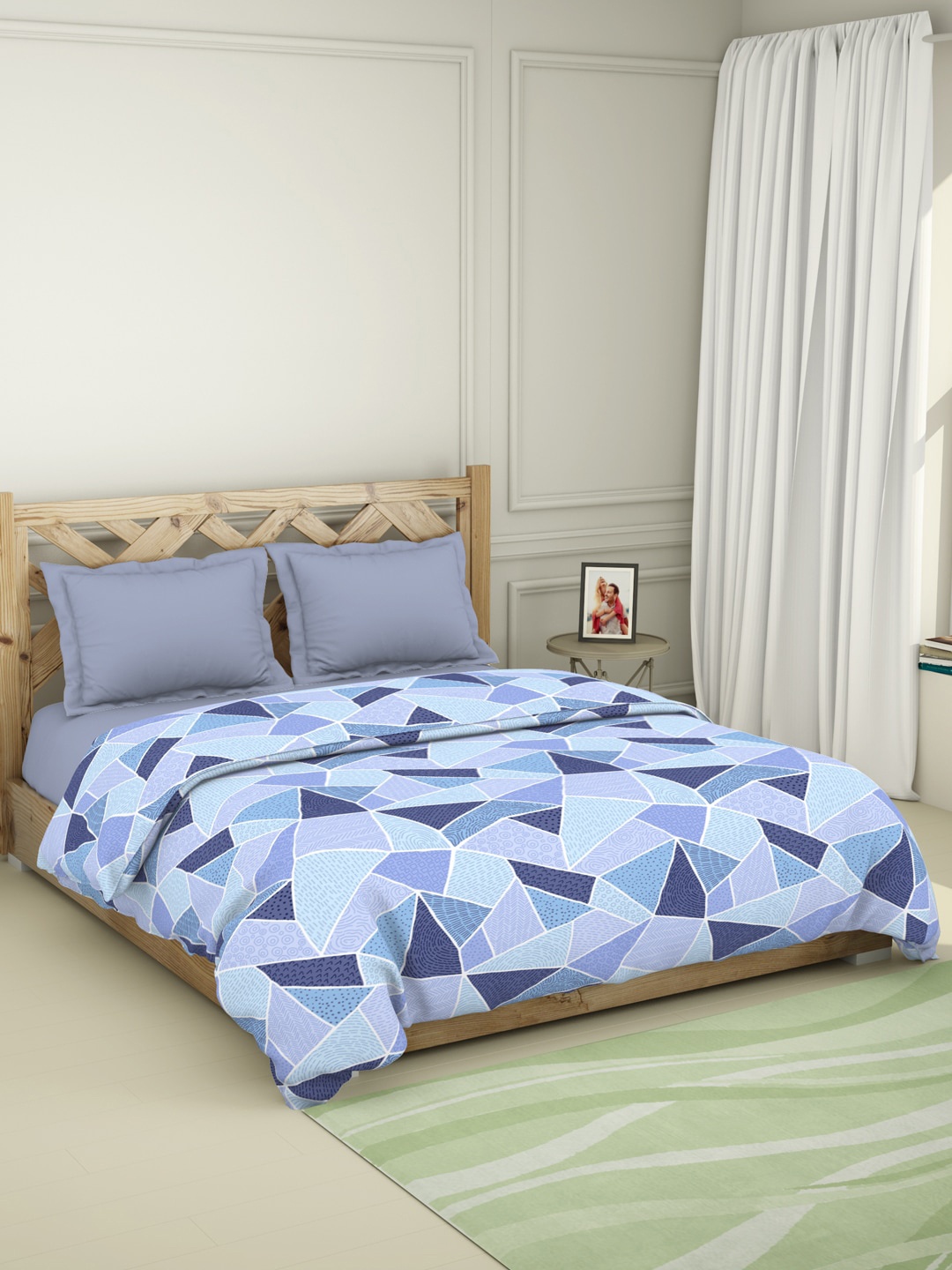 

SPACES Blue & Purple Geometric Printed Pure Cotton AC Room 150 GSM Double Bed Quilt