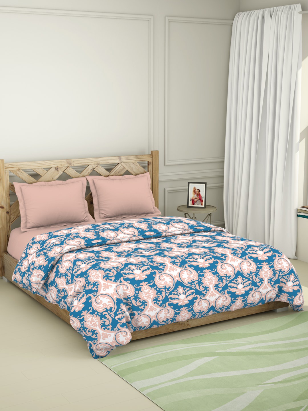 

SPACES Maroon & Pink Ethnic Motifs AC Room 150 GSM Double Bed Quilt