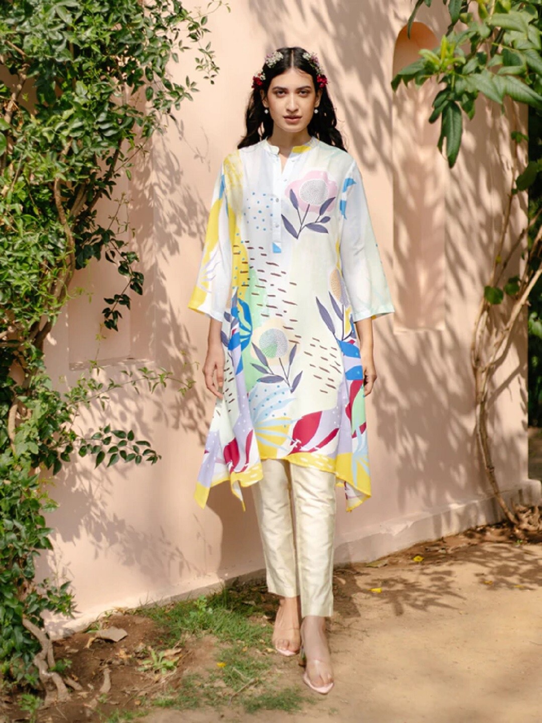 

CHIQUE Yellow & Blue Printed Mandarin Collar Tunic, White