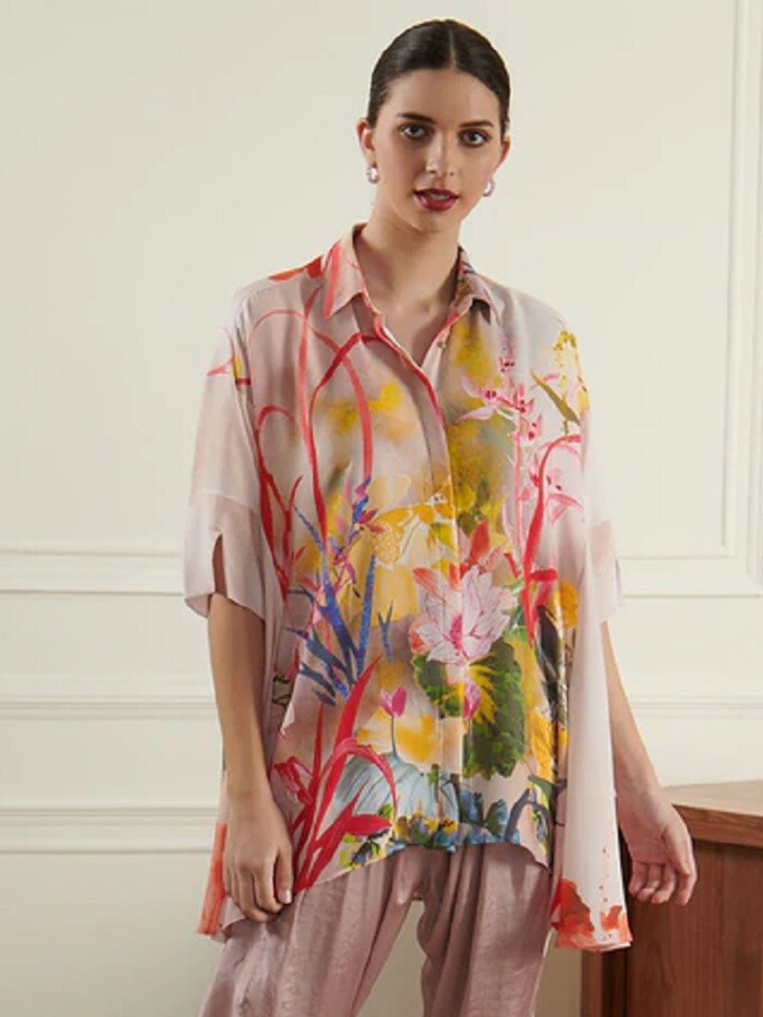 

CHIQUE Women Pink Floral Printed Casual Shirt