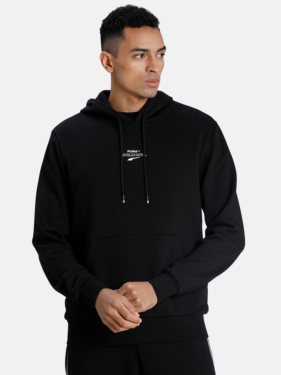 

Puma Men Black Avenir Hooded Cotton Sweatshirt