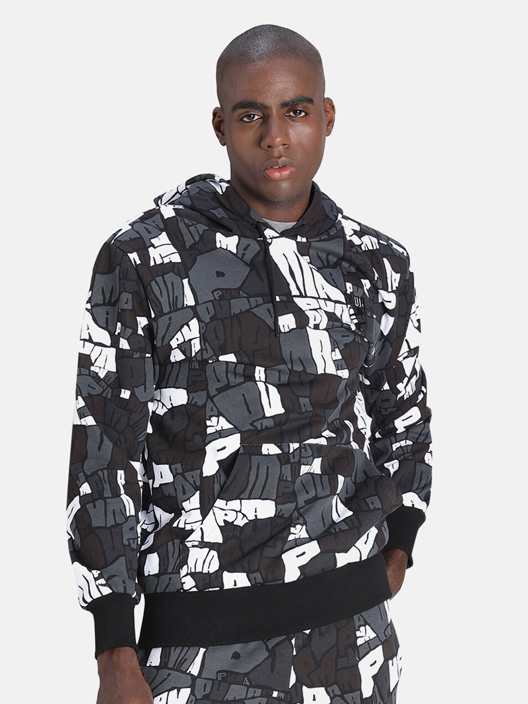 

Puma Men Black Printed Booster Regular Fit Cotton Hooded Sweatshirt