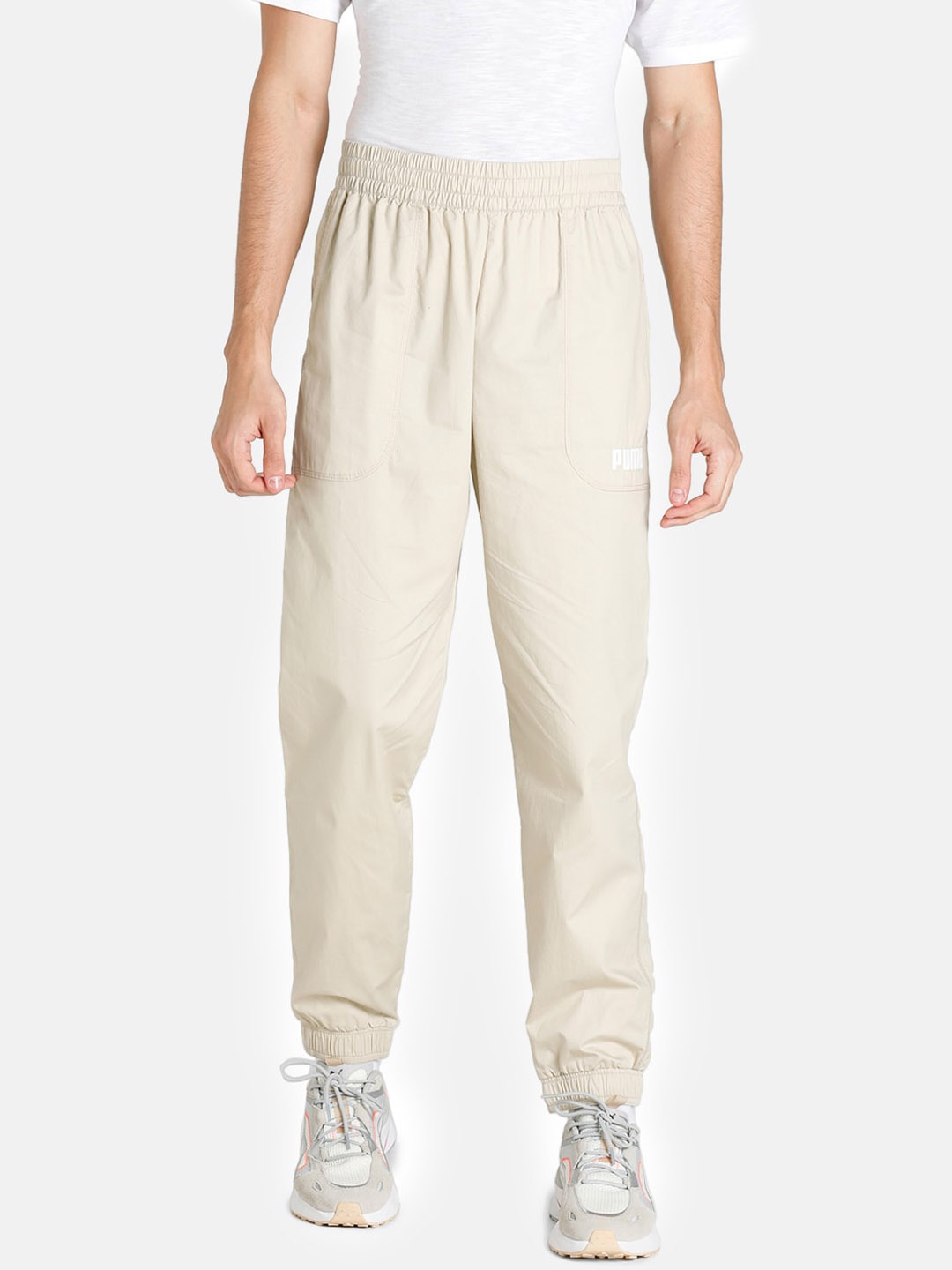 

Puma Men Beige Solid Modern Basics Chino Pants