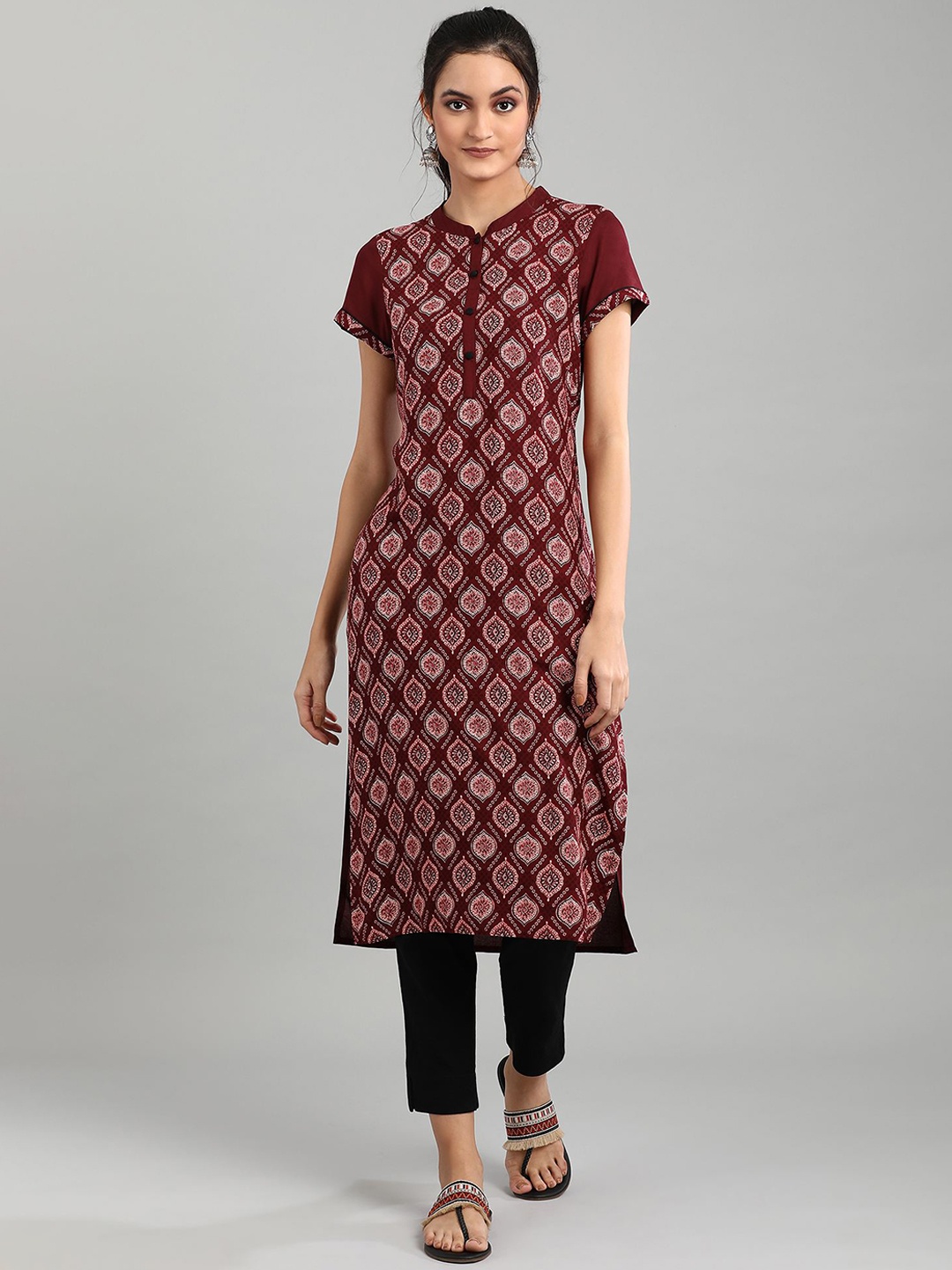 

AURELIA Women Red Geometric Printed Thread Work Kurta