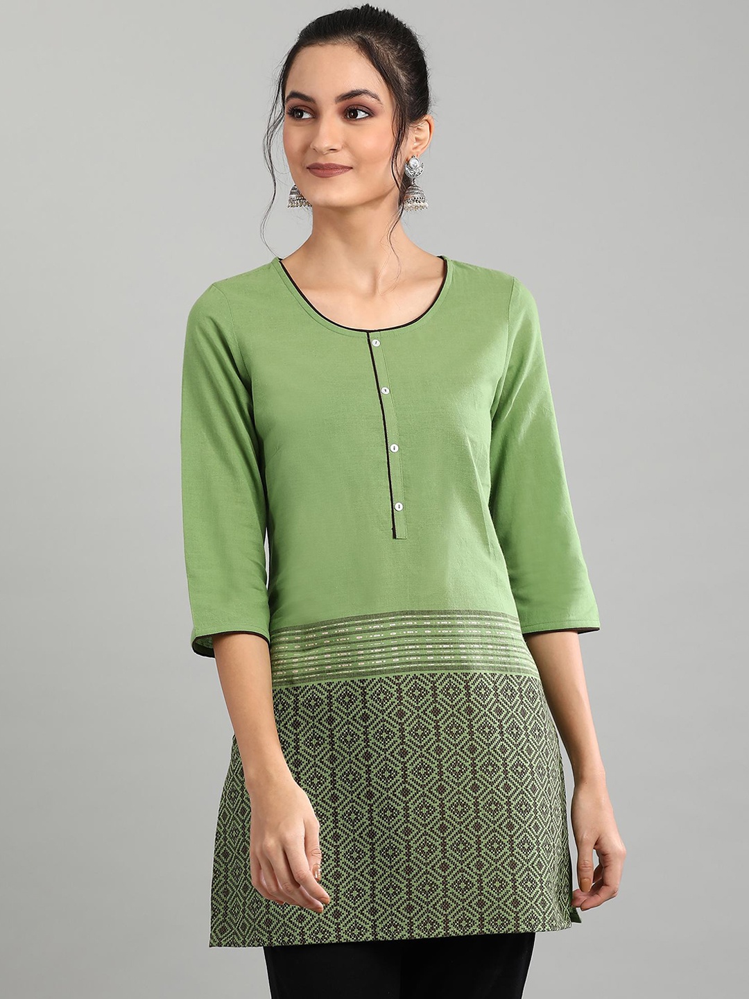 

AURELIA Women Green Geometric Printed Kurta