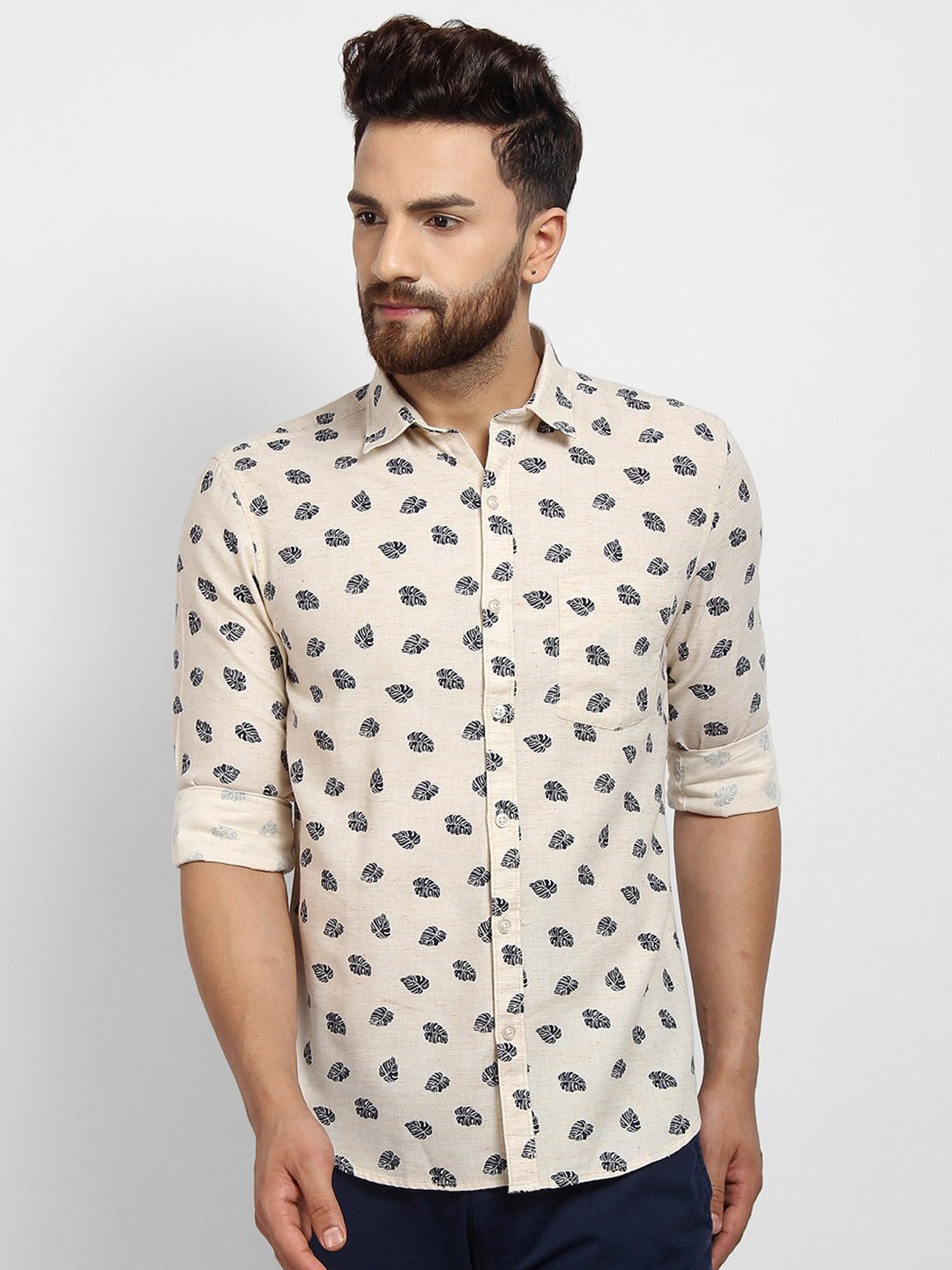 

cape canary Men Beige Floral Printed Casual Shirt