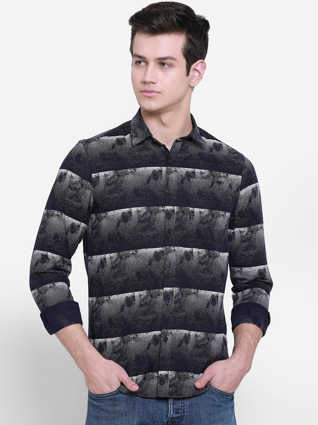 

cape canary Men Navy Blue Striped Cotton Casual Shirt