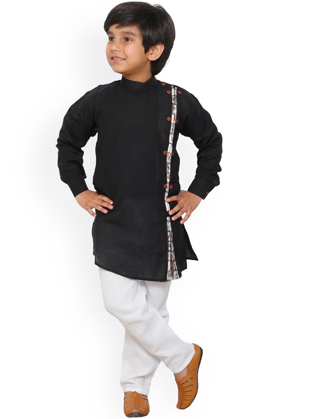

DKGF FASHION Boys Black & White Kurta with Pyjamas