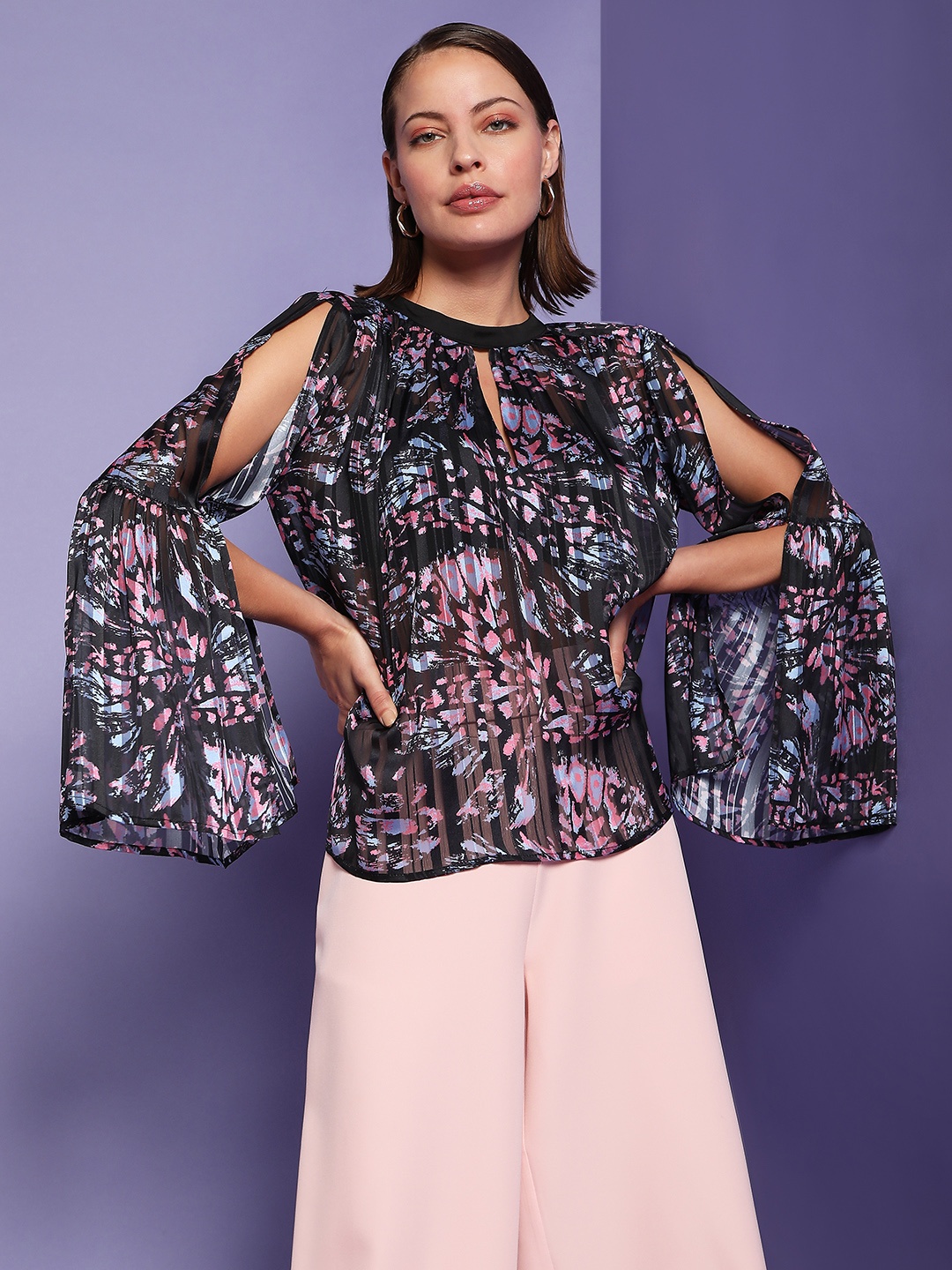 Vero Moda Marquee Collection Black Print Crop Top