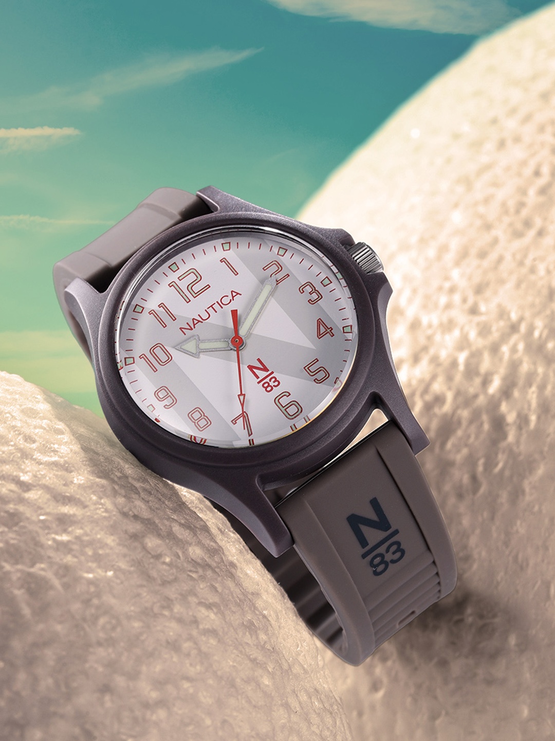 

Nautica Men White Analogue Watch NAPJSS118
