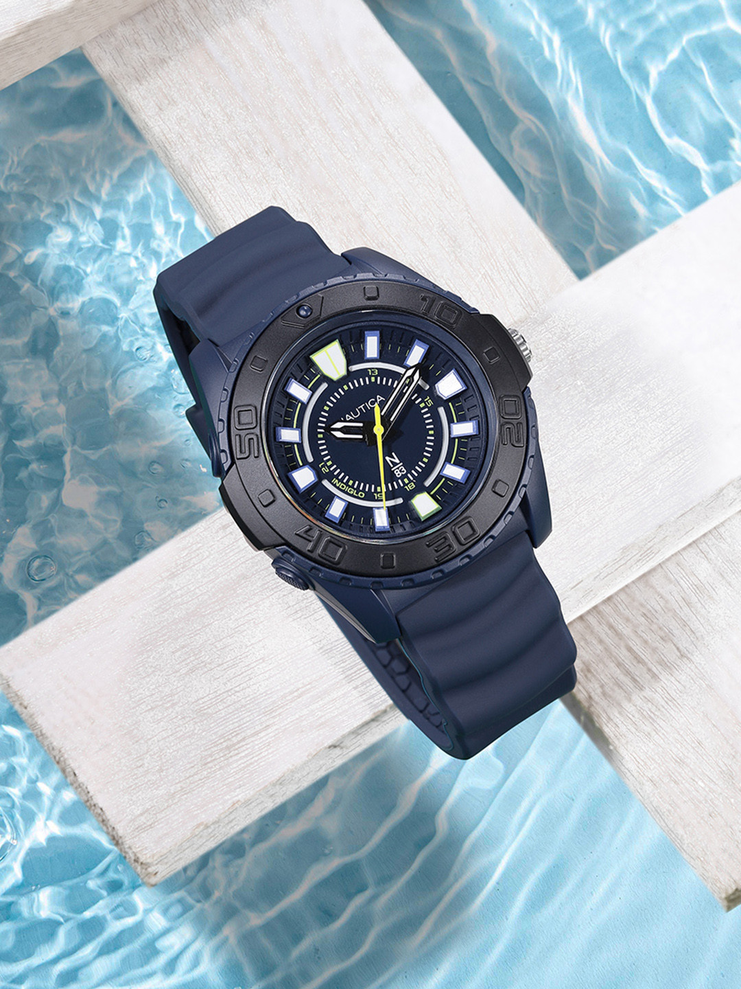 

Nautica Men Blue Patterned Analogue Watch NAPCNS214