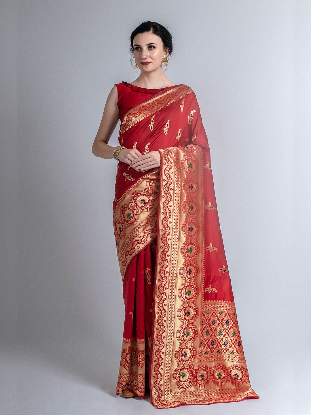 

Lilots Red & Gold-Toned Woven Design Silk Blend Kota Saree