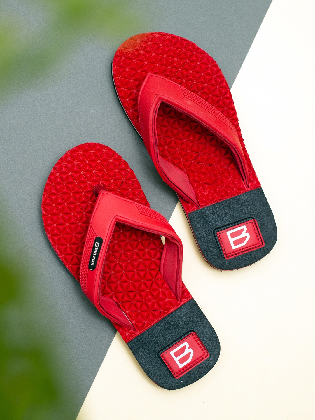

Big Fox Men Red & Black Textured Thong Flip Flops