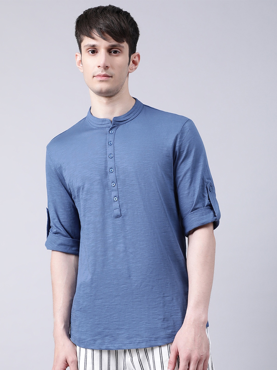 

Antony Morato Men Blue Henley Neck Raw Edge T-shirt