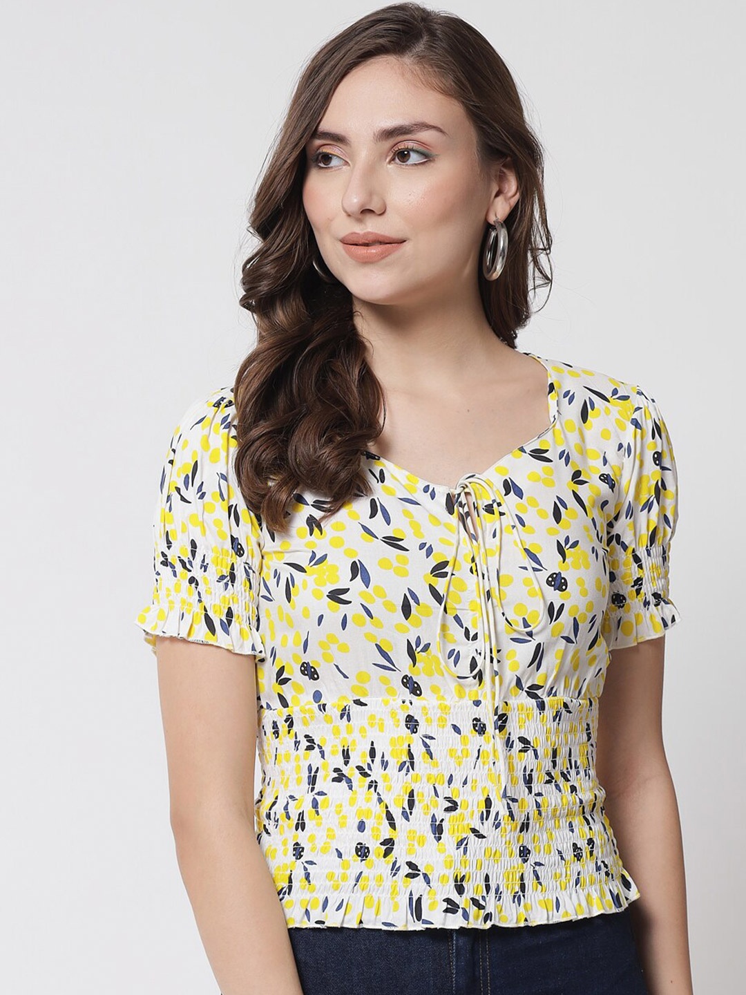 

Trend Arrest Women White Floral Print Tie-Up Neck Smocked Top